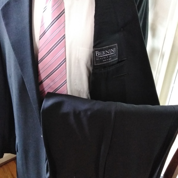 Men'S Highend Suits - Picture 2 of 2